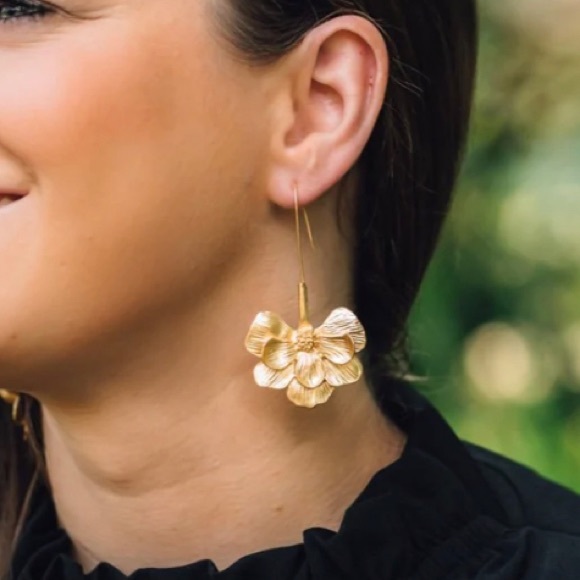 NWT The Magnolia Earrings Gold Plated Copper/Brass - Picture 2 of 6